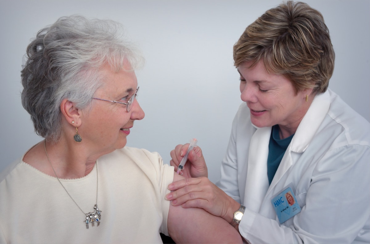 How do international nurses transition from HCA to Registered Nurse